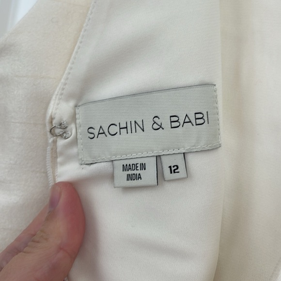 SACHIN & BABI ARCHIE DRESS - Picture 16 of 16